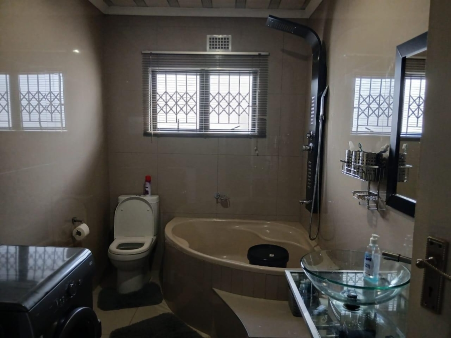 3 Bedroom Property for Sale in Burlington Heights KwaZulu-Natal