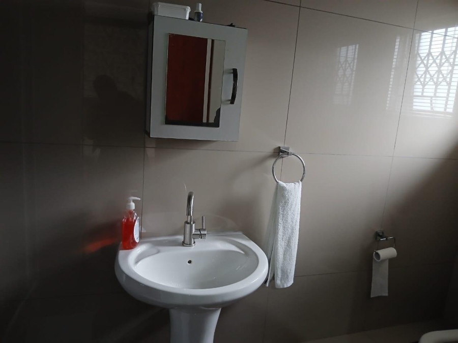 3 Bedroom Property for Sale in Burlington Heights KwaZulu-Natal
