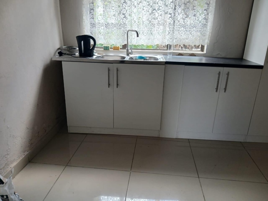 1 Bedroom Property for Sale in Ntuzuma KwaZulu-Natal