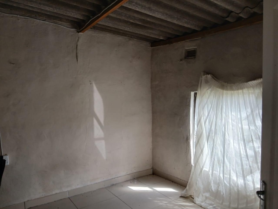 1 Bedroom Property for Sale in Ntuzuma KwaZulu-Natal