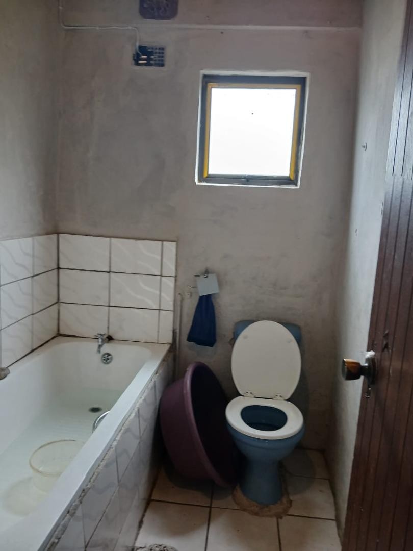 1 Bedroom Property for Sale in Ntuzuma KwaZulu-Natal