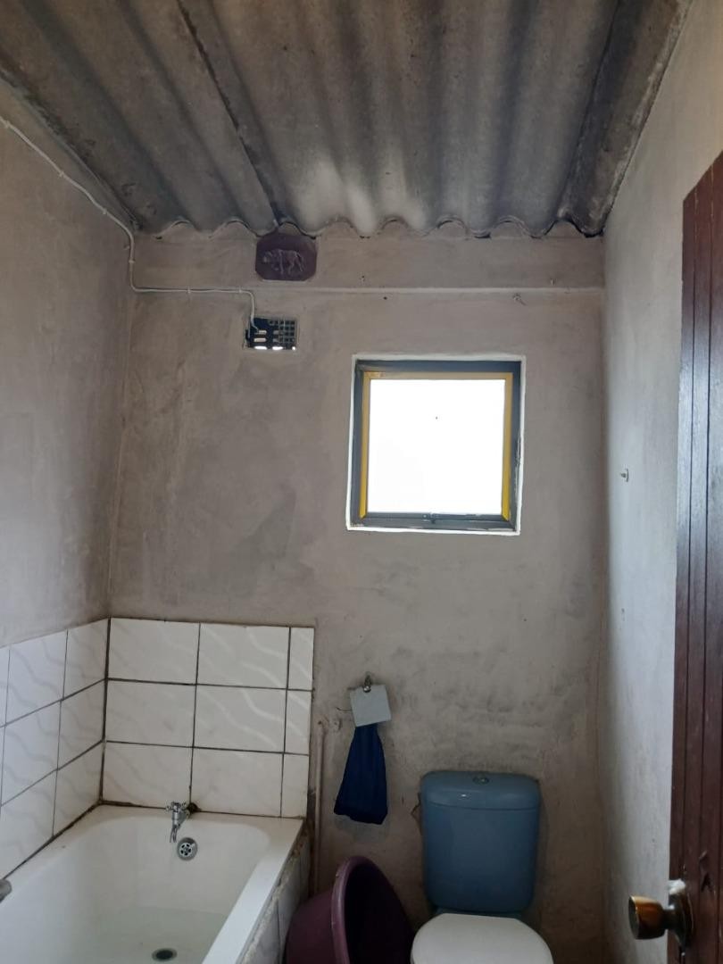1 Bedroom Property for Sale in Ntuzuma KwaZulu-Natal