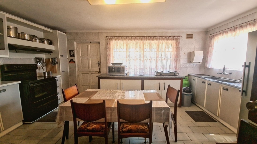 5 Bedroom Property for Sale in Palmiet KwaZulu-Natal