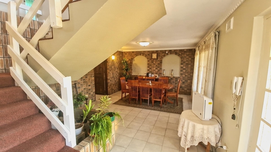 5 Bedroom Property for Sale in Palmiet KwaZulu-Natal