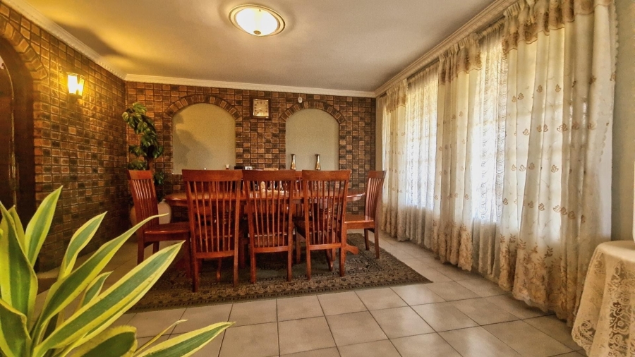 5 Bedroom Property for Sale in Palmiet KwaZulu-Natal