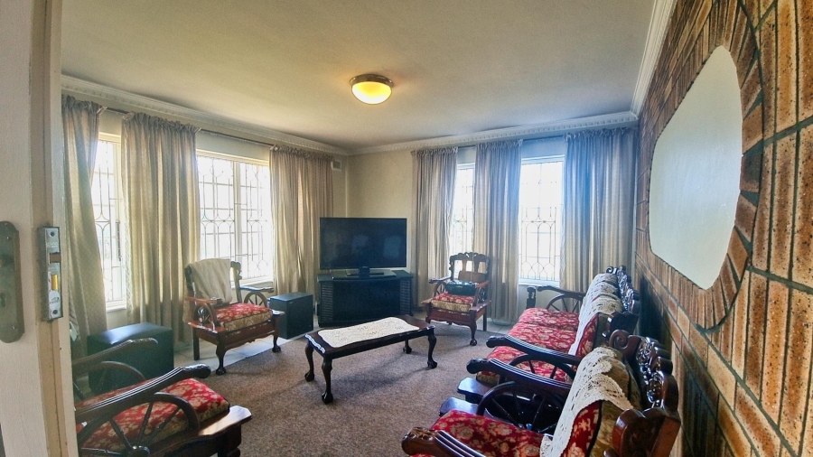 5 Bedroom Property for Sale in Palmiet KwaZulu-Natal