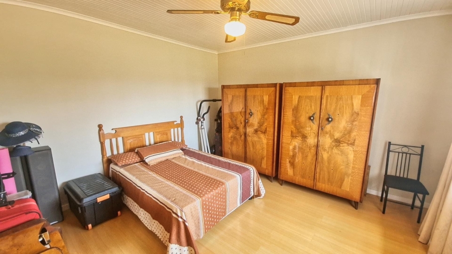 5 Bedroom Property for Sale in Palmiet KwaZulu-Natal