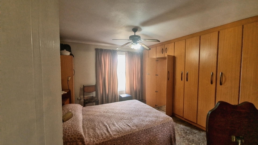 5 Bedroom Property for Sale in Palmiet KwaZulu-Natal