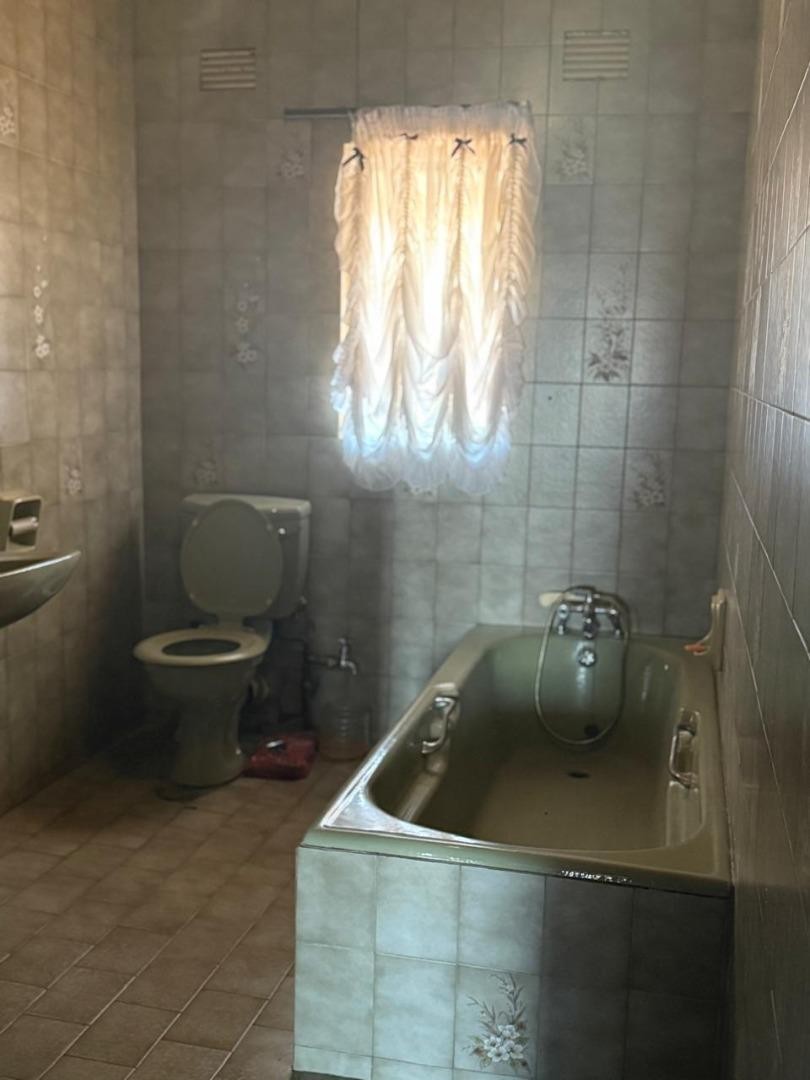 4 Bedroom Property for Sale in Burlington Heights KwaZulu-Natal