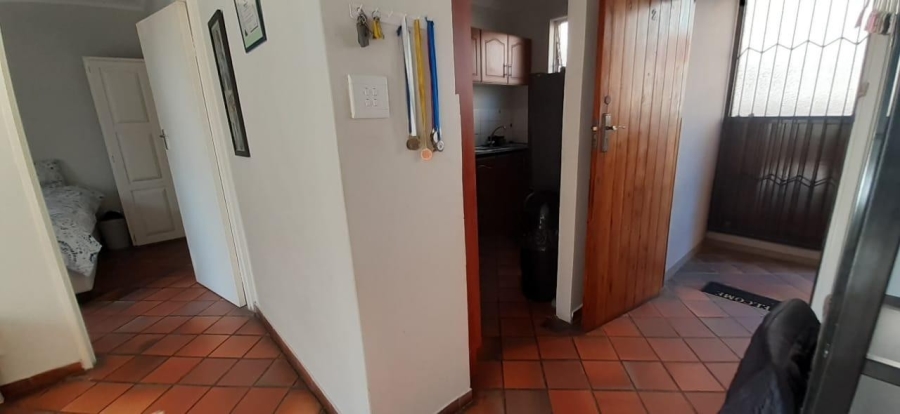 To Let 1 Bedroom Property for Rent in Fields Hill KwaZulu-Natal
