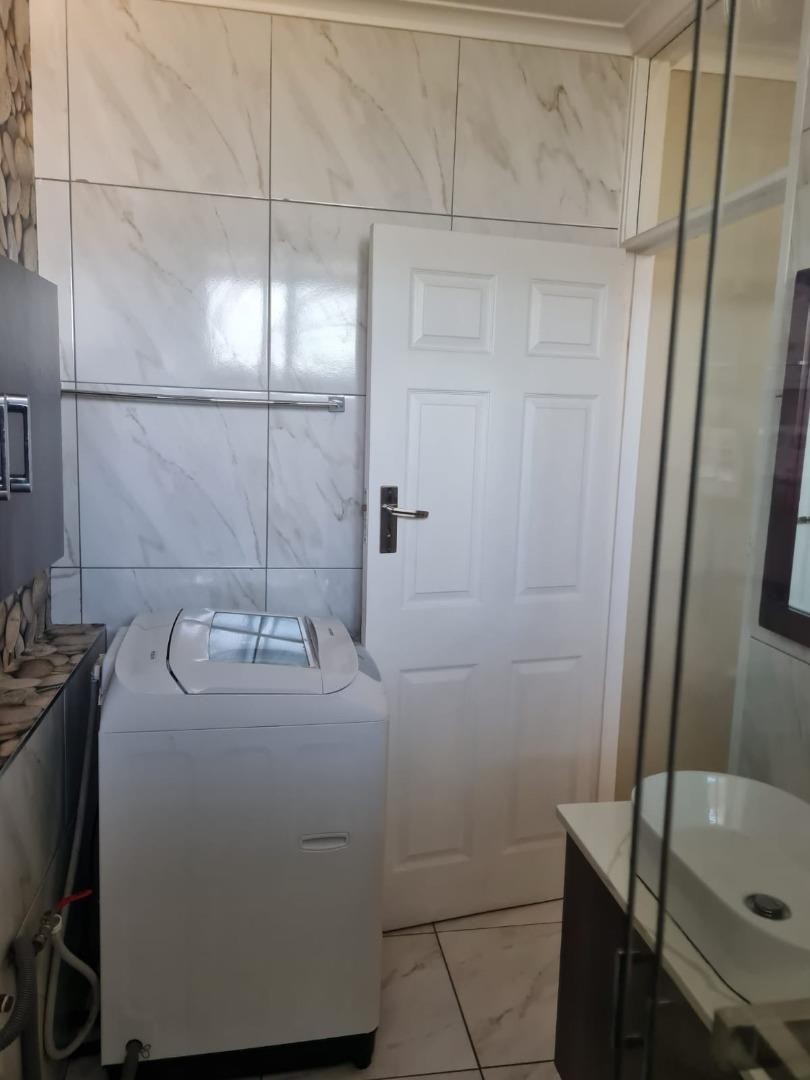 2 Bedroom Property for Sale in Pinetown KwaZulu-Natal