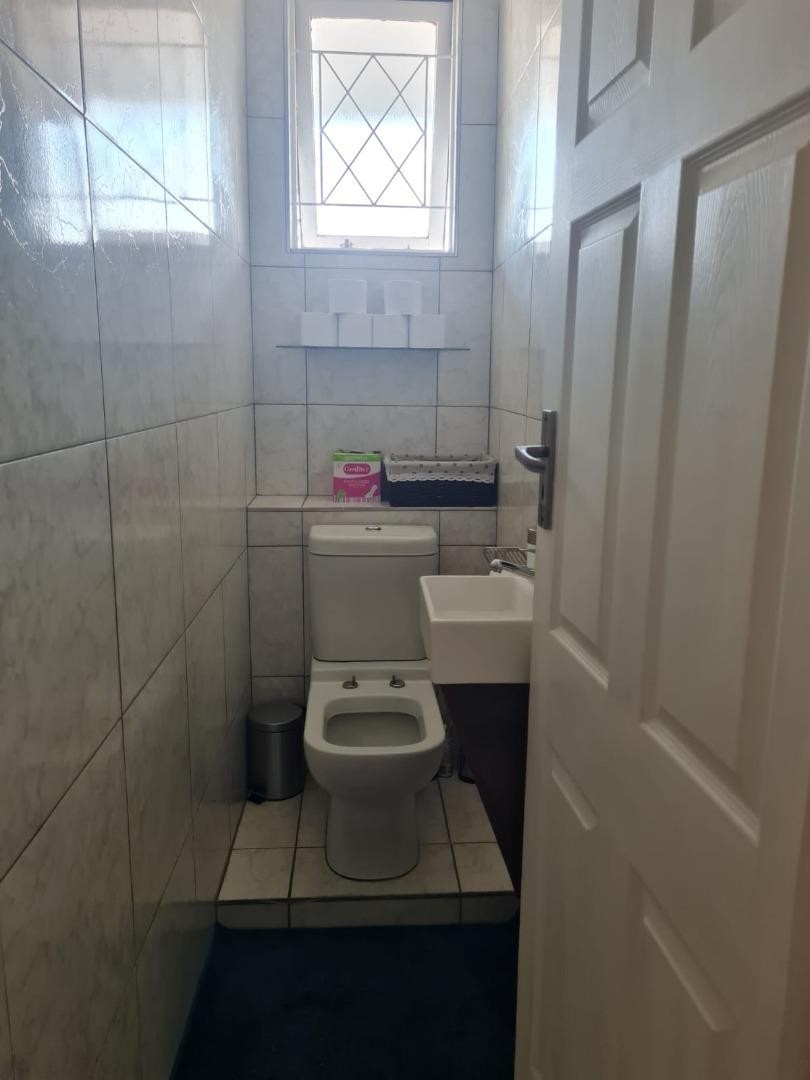 2 Bedroom Property for Sale in Pinetown KwaZulu-Natal