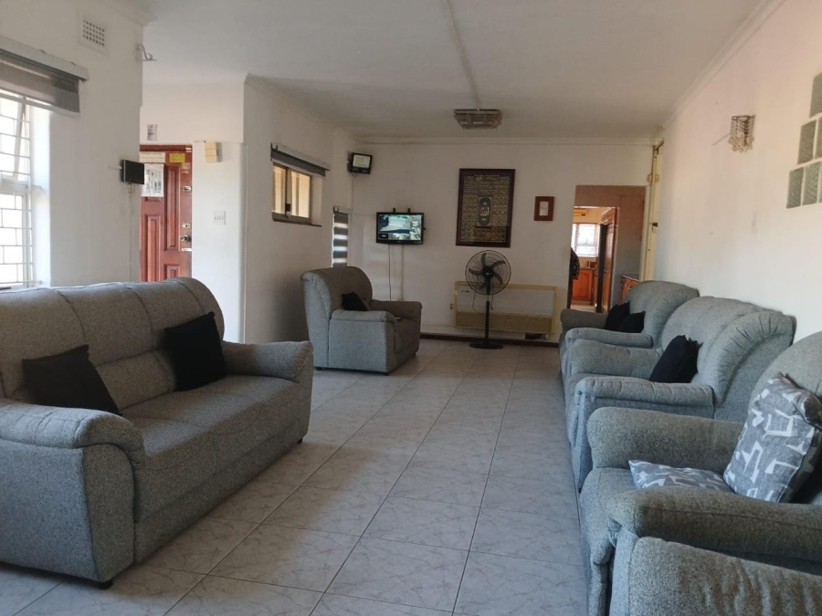 5 Bedroom Property for Sale in Isipingo Hills KwaZulu-Natal