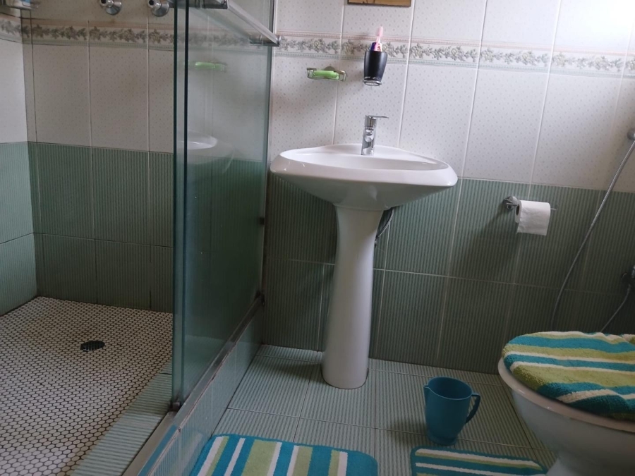5 Bedroom Property for Sale in Isipingo Hills KwaZulu-Natal