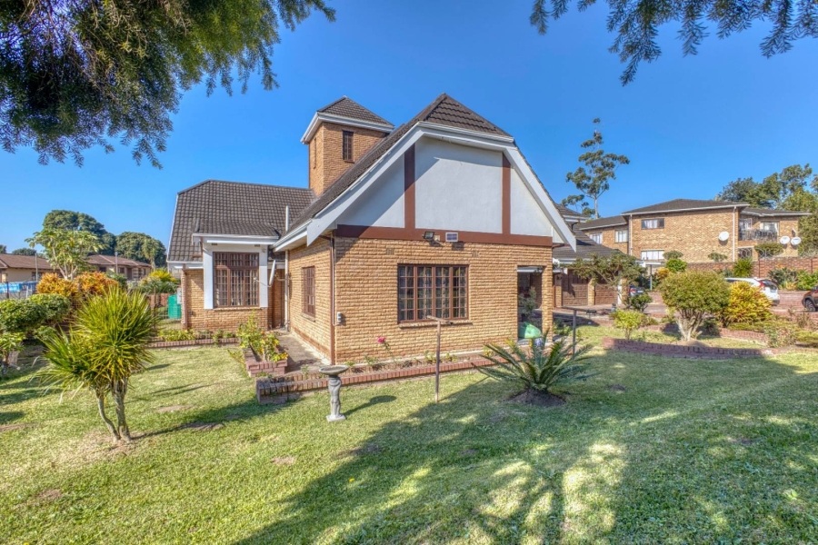 4 Bedroom Property for Sale in Wyebank KwaZulu-Natal