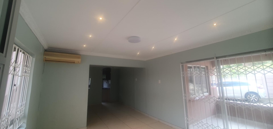 3 Bedroom Property for Sale in Parkgate KwaZulu-Natal
