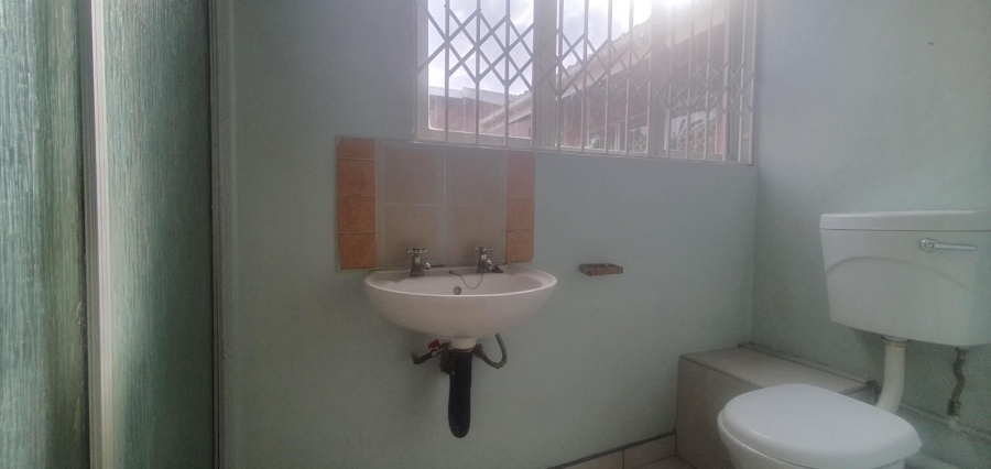 3 Bedroom Property for Sale in Parkgate KwaZulu-Natal
