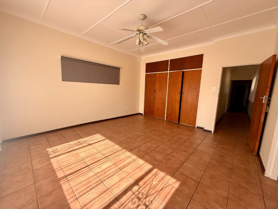 To Let 4 Bedroom Property for Rent in Vryheid KwaZulu-Natal