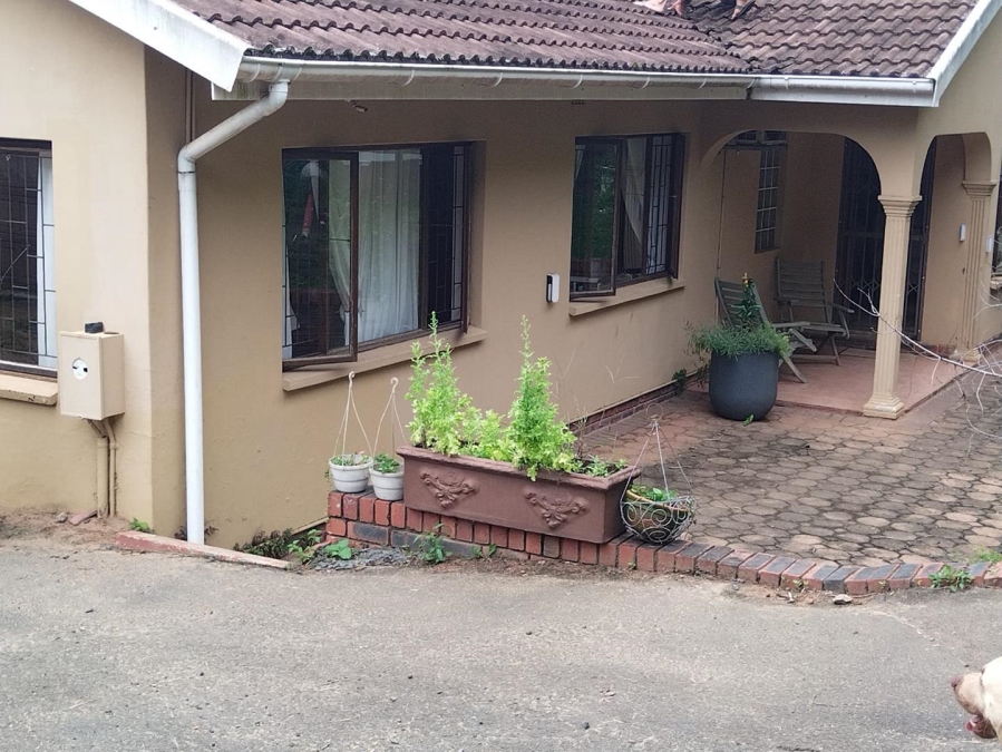 To Let 4 Bedroom Property for Rent in La Mercy KwaZulu-Natal