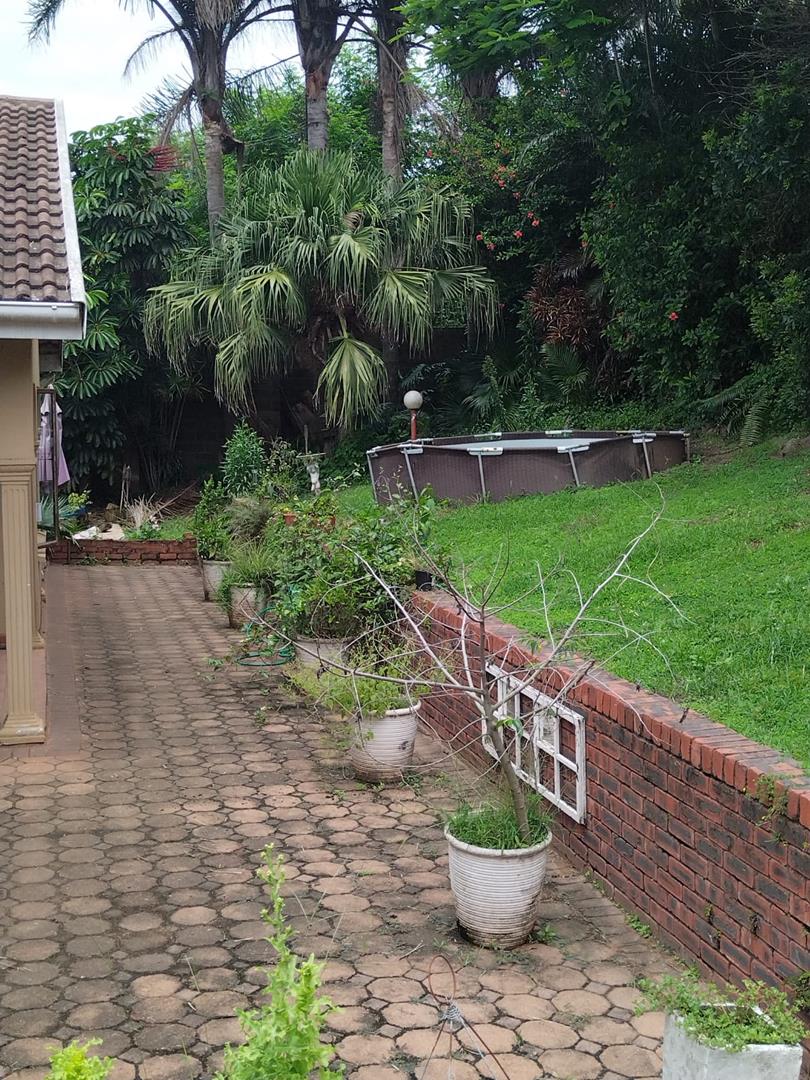 To Let 4 Bedroom Property for Rent in La Mercy KwaZulu-Natal