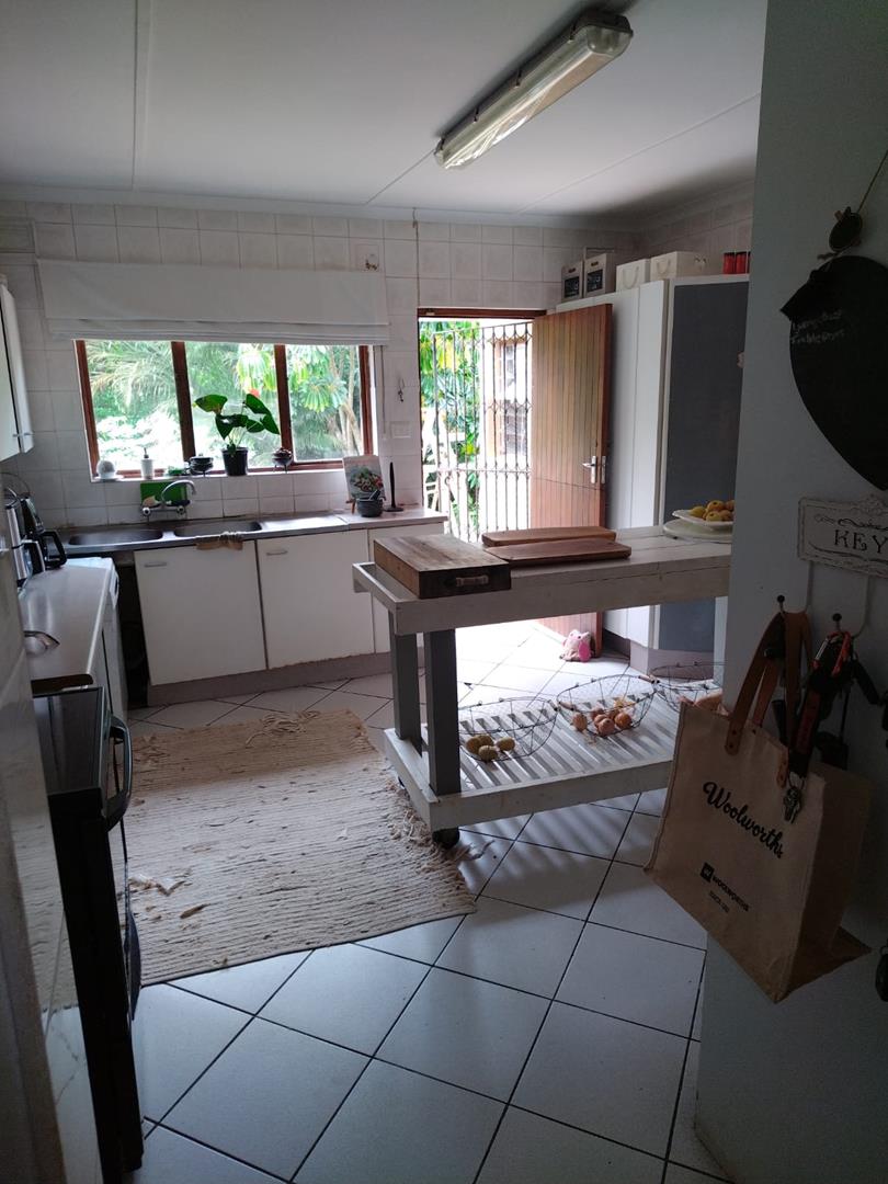 To Let 4 Bedroom Property for Rent in La Mercy KwaZulu-Natal