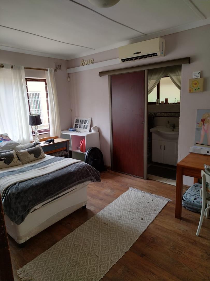To Let 4 Bedroom Property for Rent in La Mercy KwaZulu-Natal