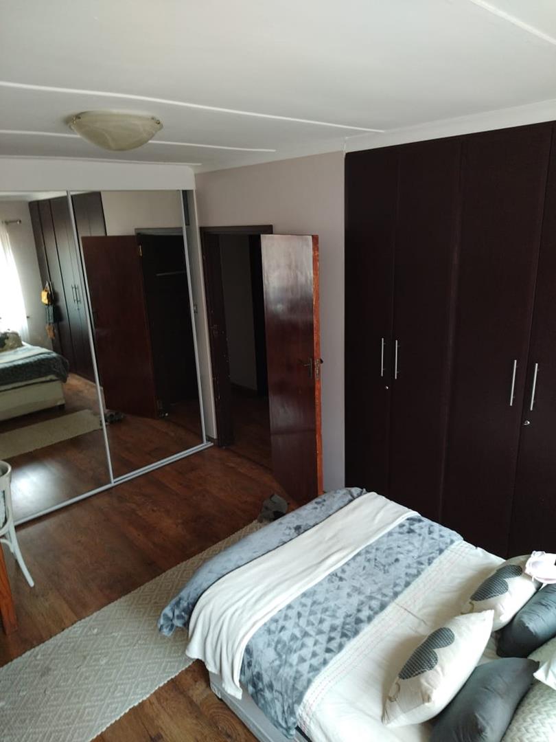 To Let 4 Bedroom Property for Rent in La Mercy KwaZulu-Natal