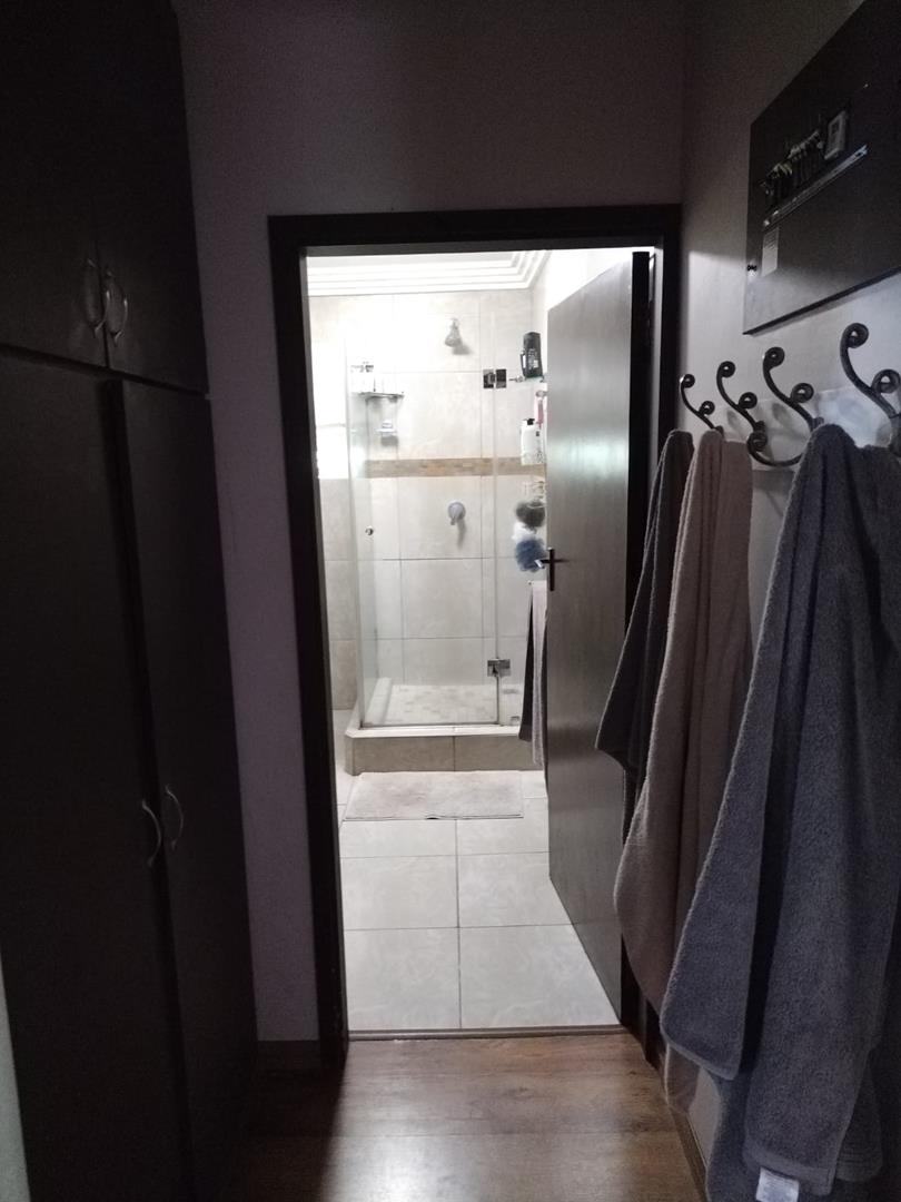 To Let 4 Bedroom Property for Rent in La Mercy KwaZulu-Natal