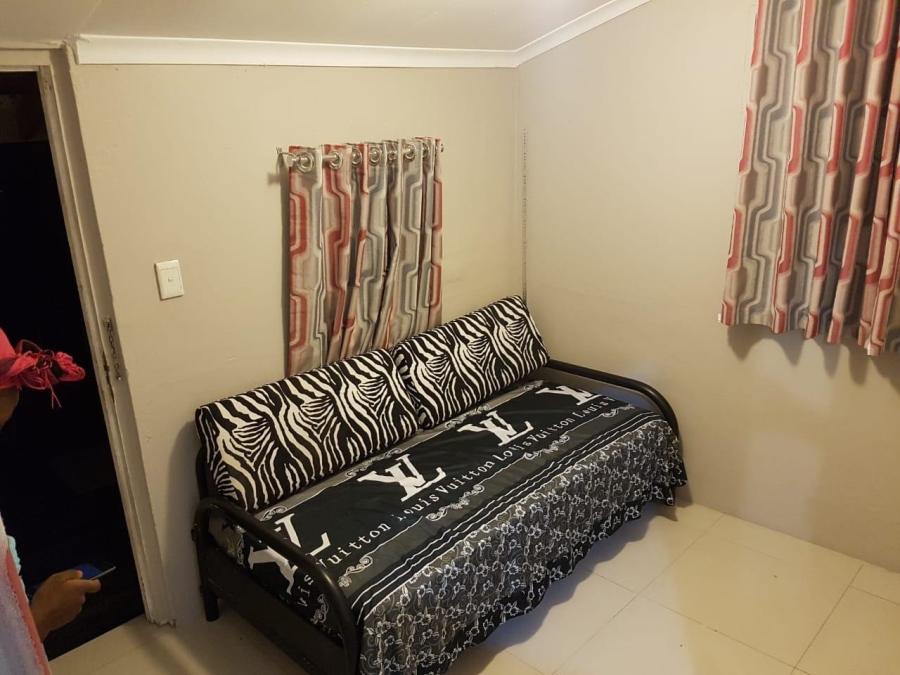 6 Bedroom Property for Sale in Moseley Park KwaZulu-Natal