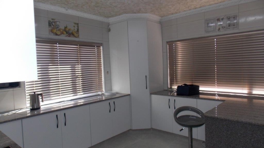 3 Bedroom Property for Sale in Silverglen KwaZulu-Natal