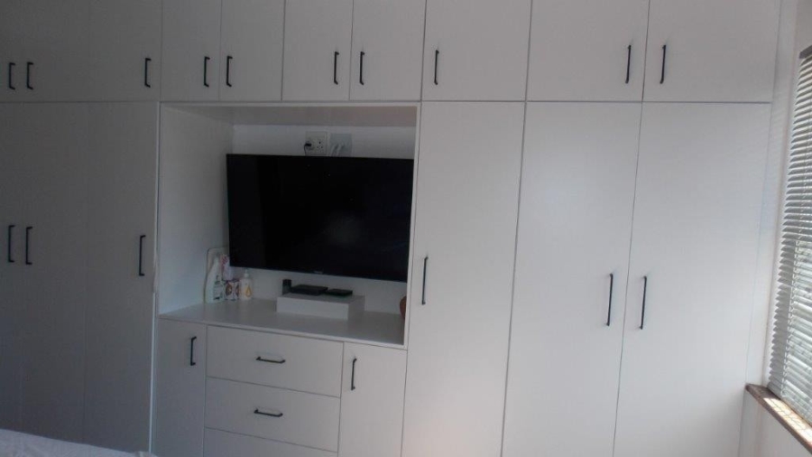 3 Bedroom Property for Sale in Silverglen KwaZulu-Natal