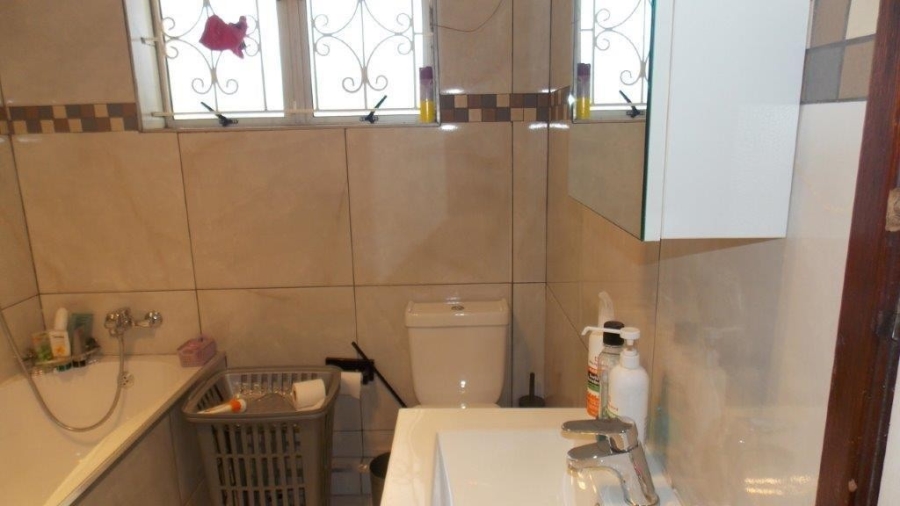 3 Bedroom Property for Sale in Silverglen KwaZulu-Natal
