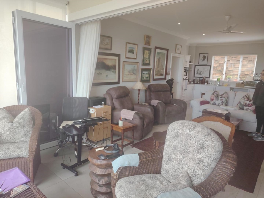 1 Bedroom Property for Sale in Kindlewood Estate KwaZulu-Natal
