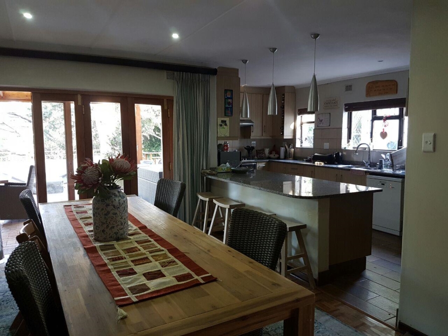 To Let 4 Bedroom Property for Rent in Cowies Hill KwaZulu-Natal