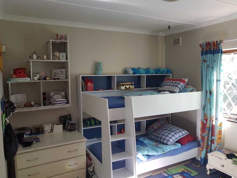 To Let 4 Bedroom Property for Rent in Cowies Hill KwaZulu-Natal