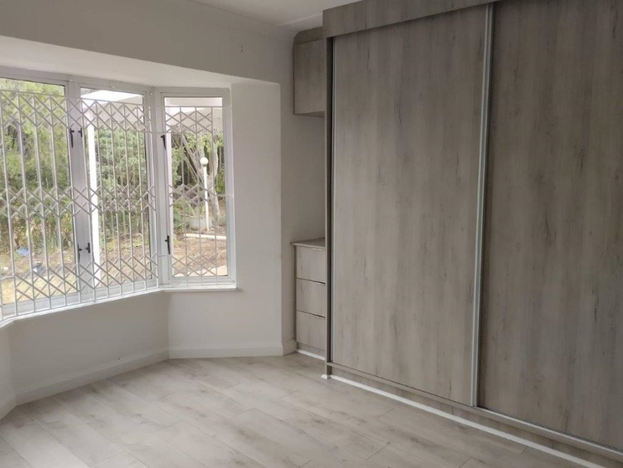 2 Bedroom Property for Sale in Sherwood KwaZulu-Natal