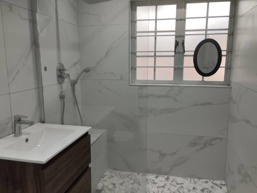 2 Bedroom Property for Sale in Sherwood KwaZulu-Natal