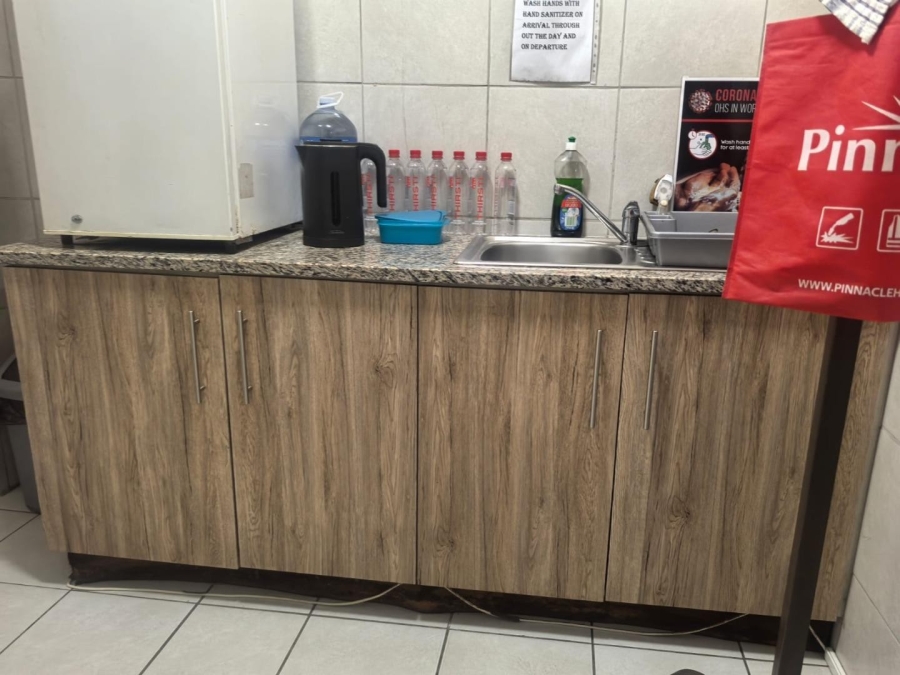 To Let Commercial Property for Rent in Queensmead Industria KwaZulu-Natal