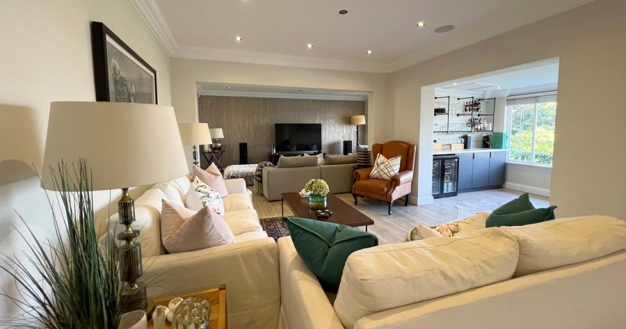 6 Bedroom Property for Sale in Durban North KwaZulu-Natal