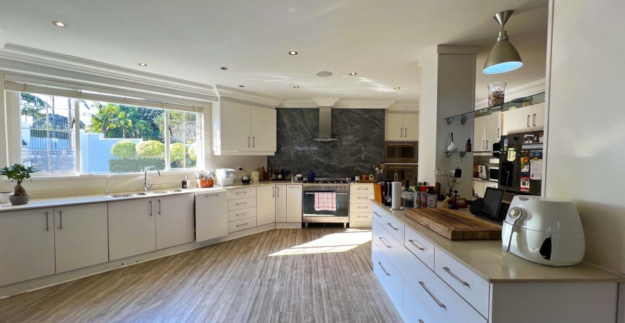 6 Bedroom Property for Sale in Durban North KwaZulu-Natal