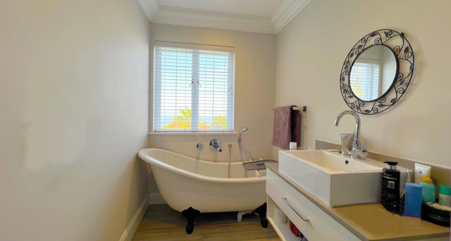 6 Bedroom Property for Sale in Durban North KwaZulu-Natal