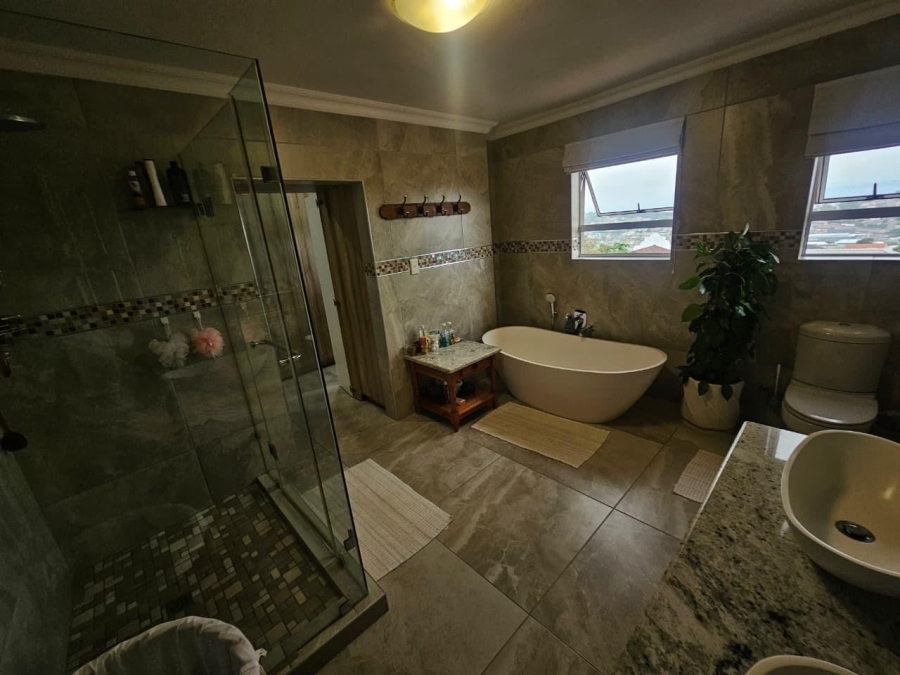 4 Bedroom Property for Sale in Bluff KwaZulu-Natal