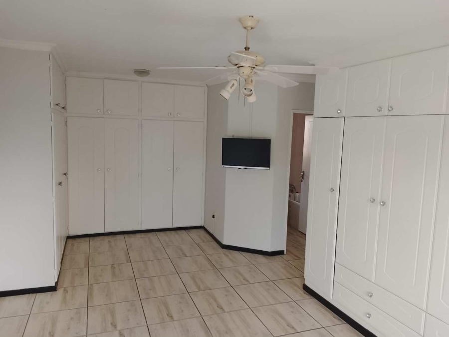 3 Bedroom Property for Sale in Montrose KwaZulu-Natal