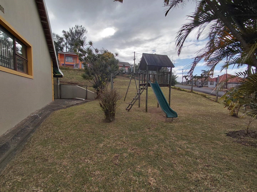 3 Bedroom Property for Sale in Queensburgh KwaZulu-Natal
