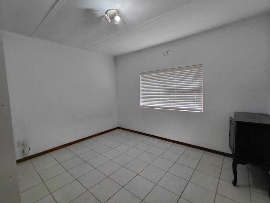 3 Bedroom Property for Sale in Queensburgh KwaZulu-Natal