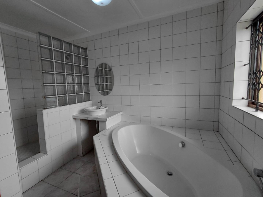 3 Bedroom Property for Sale in Queensburgh KwaZulu-Natal