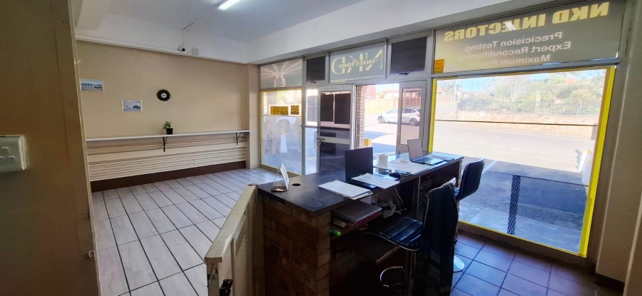 To Let Commercial Property for Rent in Bluff KwaZulu-Natal