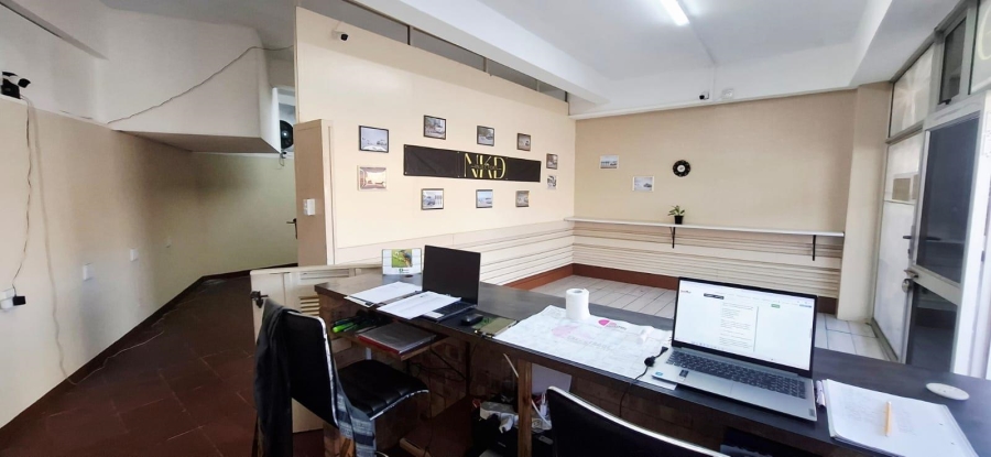 To Let Commercial Property for Rent in Bluff KwaZulu-Natal