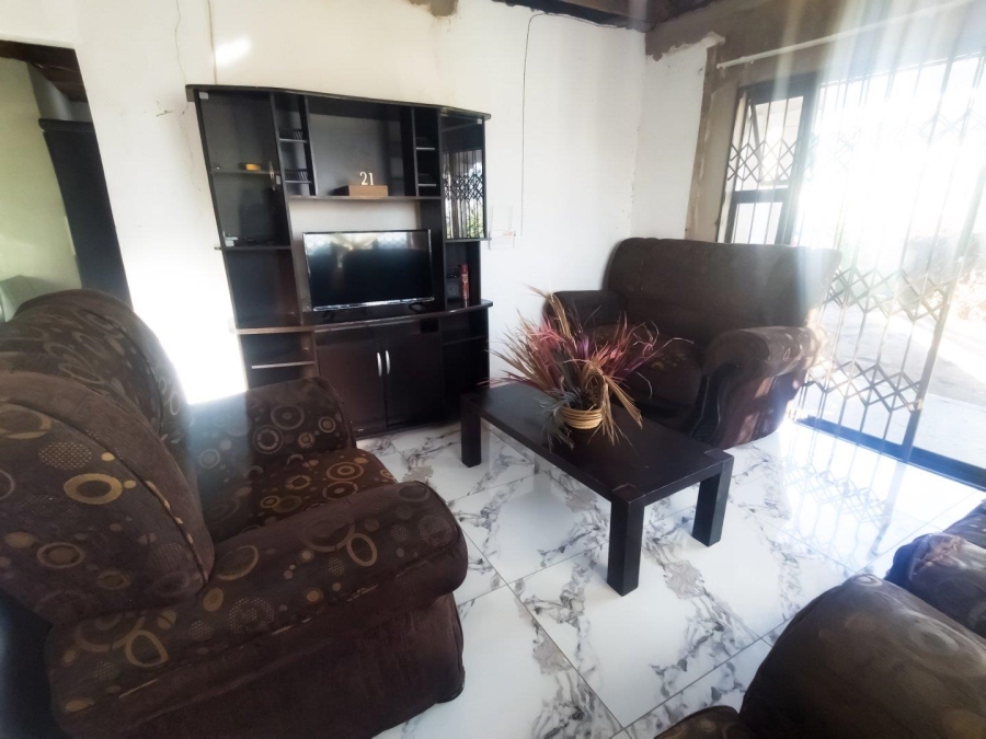 To Let 2 Bedroom Property for Rent in Kwandengezi KwaZulu-Natal