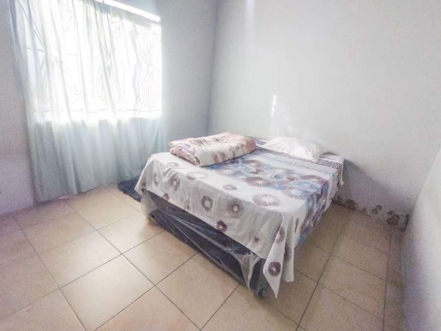 To Let 2 Bedroom Property for Rent in Kwandengezi KwaZulu-Natal